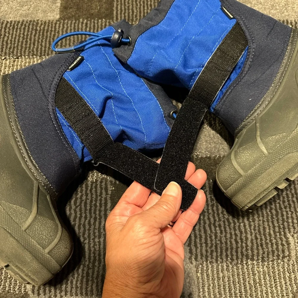 Columbia winter boots and boys size 13 - Picture 3 of 8